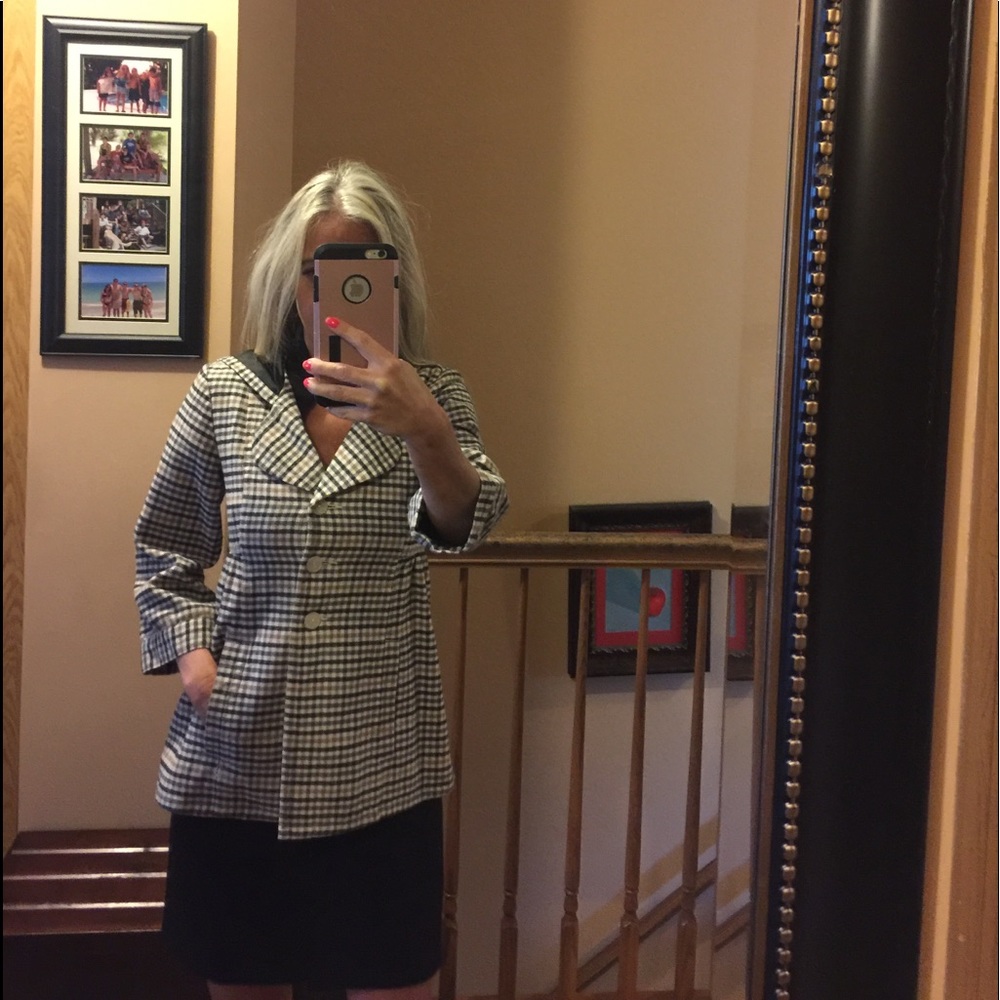 Volcom plaid jacket with hood NWOT
